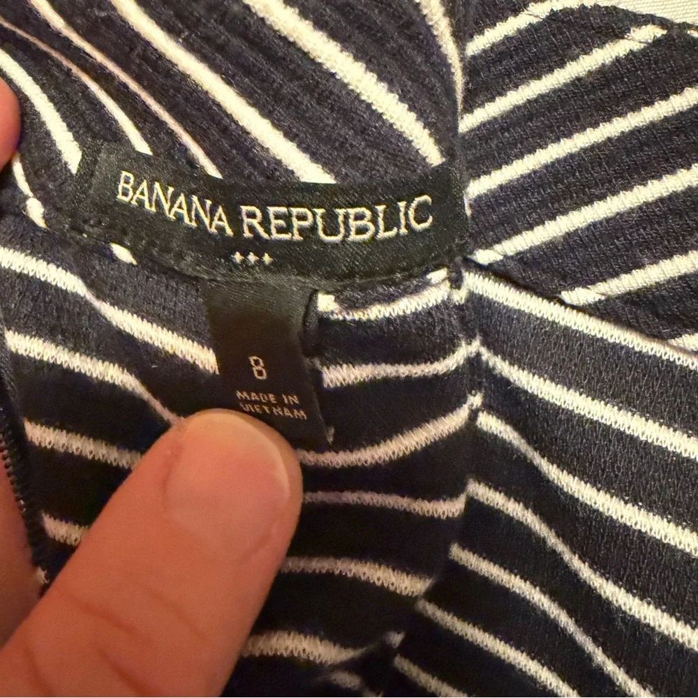 Banana Republic Black and‎ White Striped Pencil Skirt